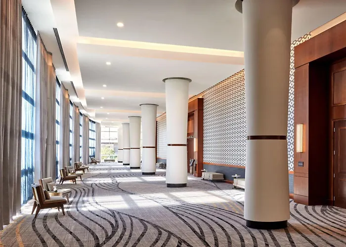 Hotel Sheraton Downtown 4*