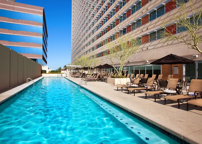 Sheraton Downtown 4*