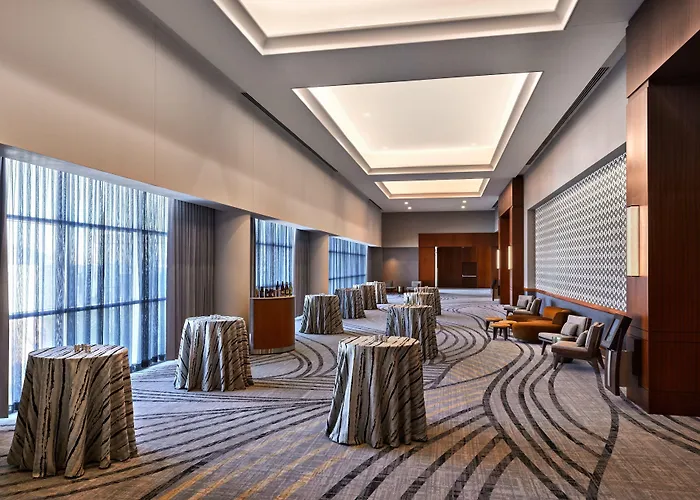 Sheraton Downtown 4*